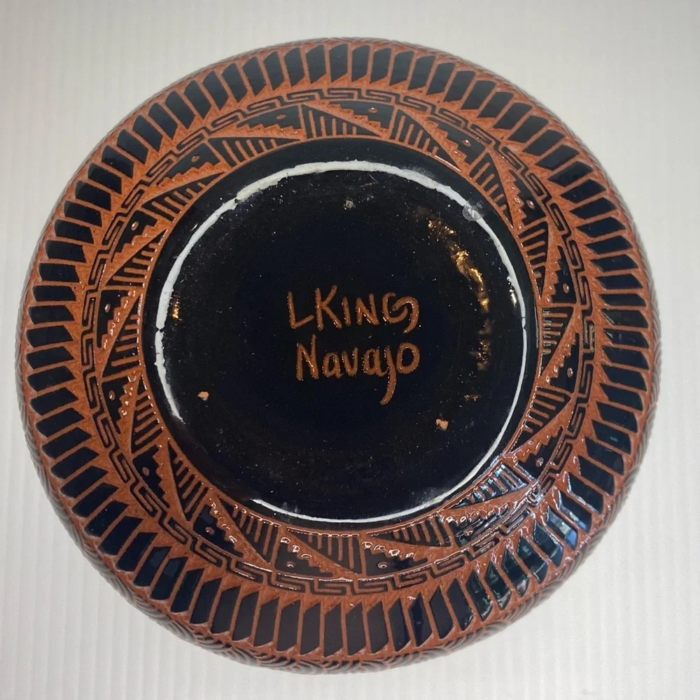 Pottery Vase SIGNED L. KING NAVAJO INTRICATE PATTERN~TRIBAL~SOUTHWESTERN